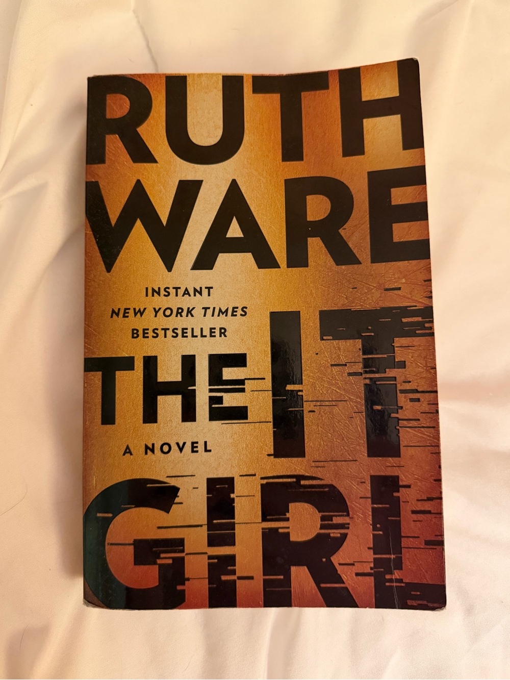 The It Girl by Ruth Ware
